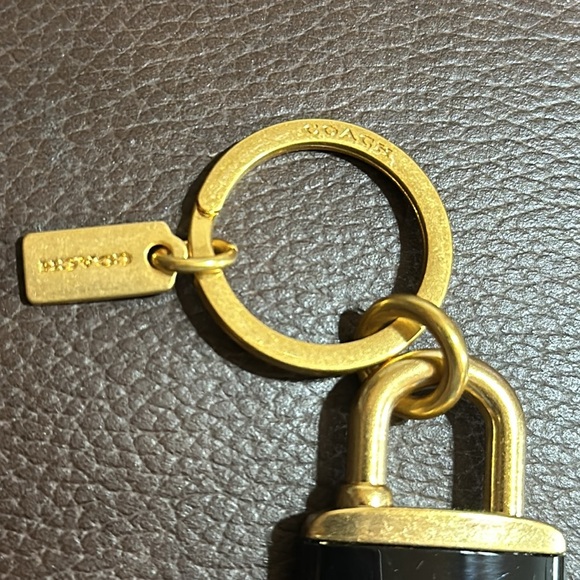 Coach Keychain - Picture 3 of 4